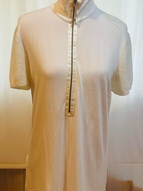 VDP White Short Sleeve Zip Mock Neck Top, Unique Design, made in Italy, M